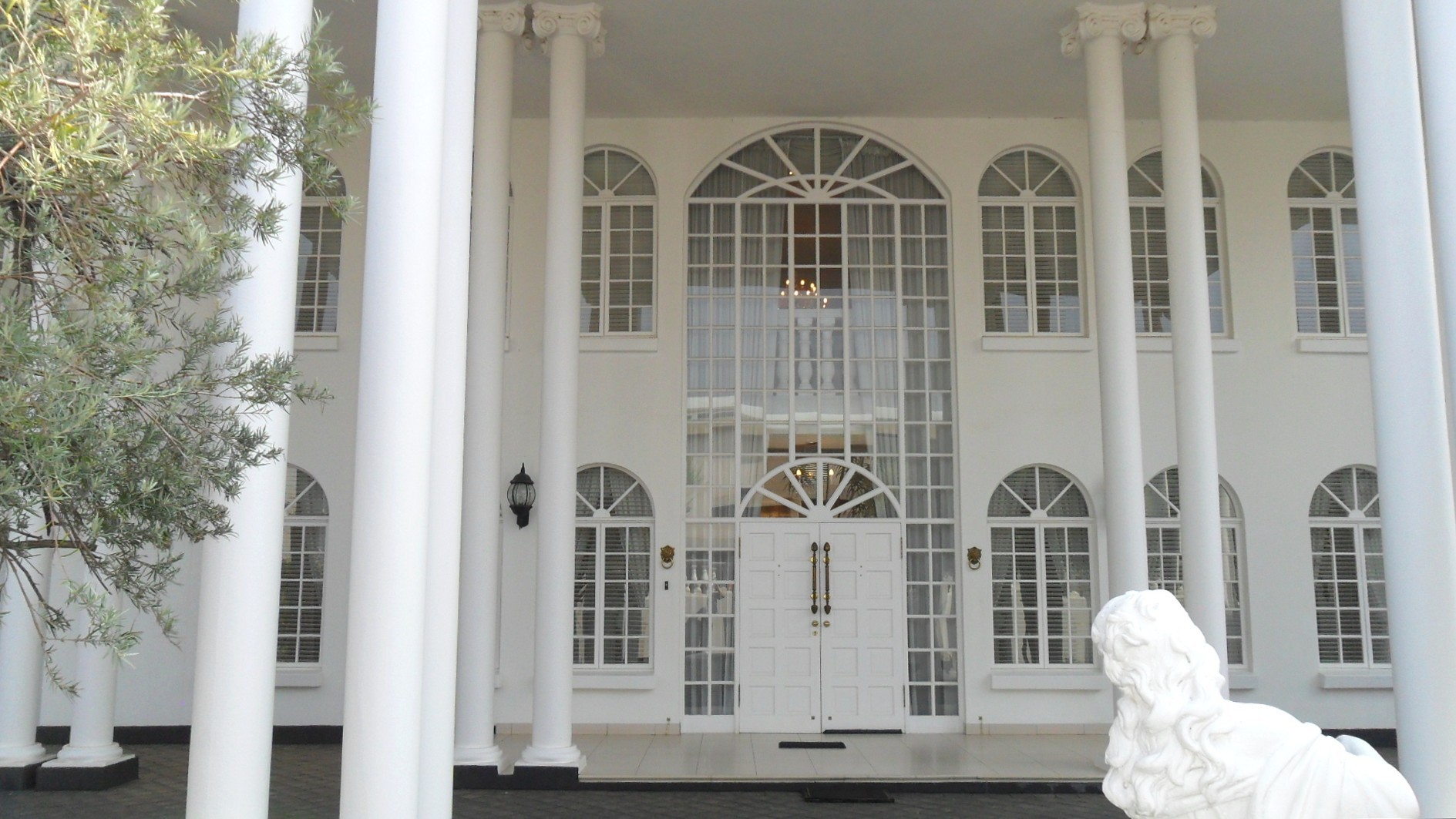 5 Bedroom House for Sale in Silver Lakes Golf Estate — Yellow Brick